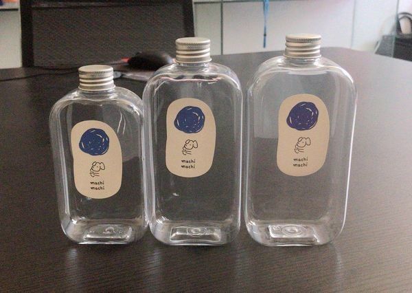 بطری های نوشیدنی پلاستیکی چای درجه یک از مواد غذایی 500 میلی لیتر Bpa طرح تزئینی رایگان