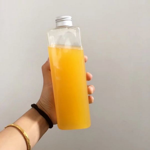 بطری های چای مربع شیرینی فروشی دسرها بطری های 500 میلی لیتری را برای بابا و آبمیوه دور کنید